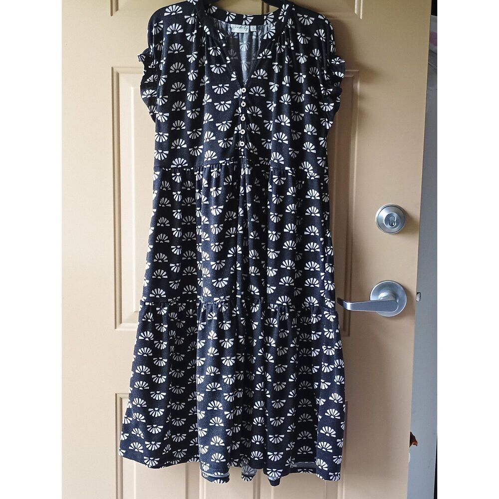 Wonderly Dark Heather Black Fan Tiered Midi Dress Pockets Henley Large